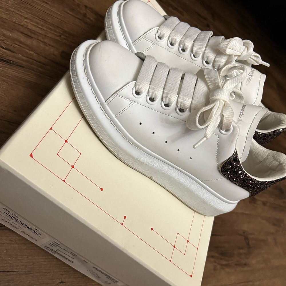Alexander McQueen Glitter Oversized Sneaker